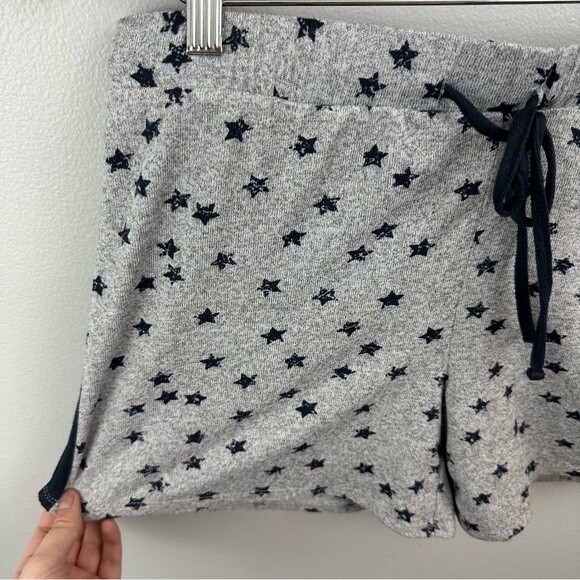 Lucky Brand Star Pajama Set Size Large - Picture 9 of 15